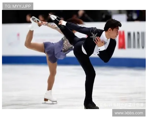 花样滑冰锦标赛精彩回顾：赛场内外的竞技与激情之争